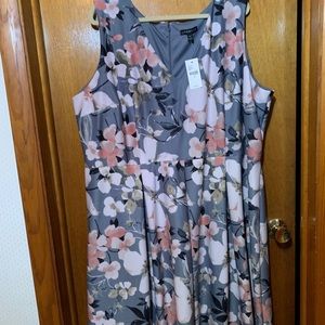 NWT Lane Bryant Floral Sleeveless Dress